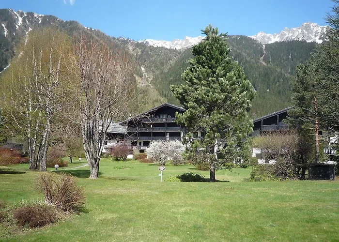 Champraz-15 By Interhome *